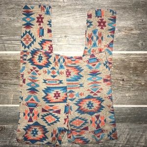 ✨2 for $10✨ Tribal Print Fleece Leggings